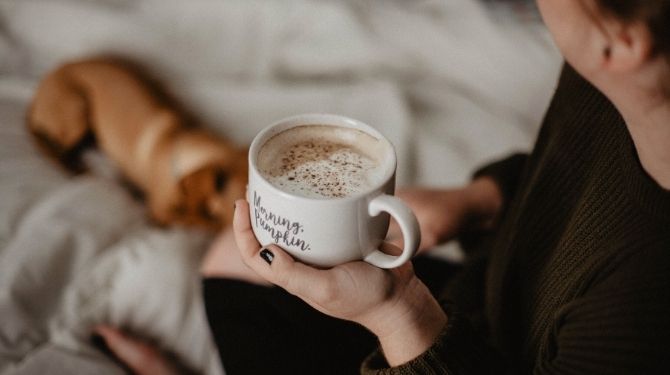 coffee mug in winter